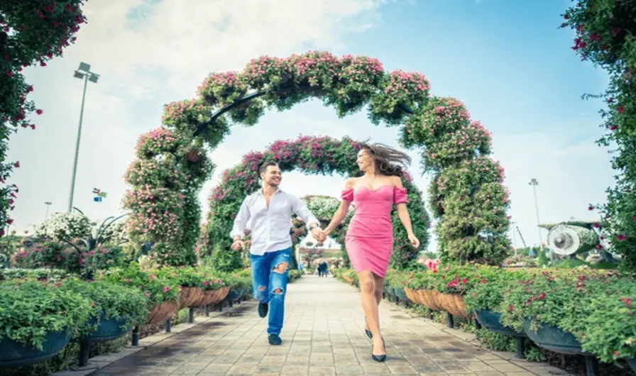 3. Spark Romance at Dubai Miracle Garden