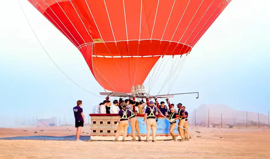 6. Enjoy a Helicopter or Hot Air Balloon Tour Over Dubai