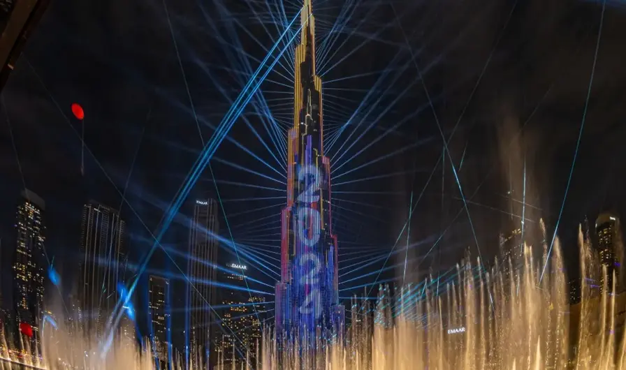 1. Watch the Spectacular Burj Khalifa Light Show