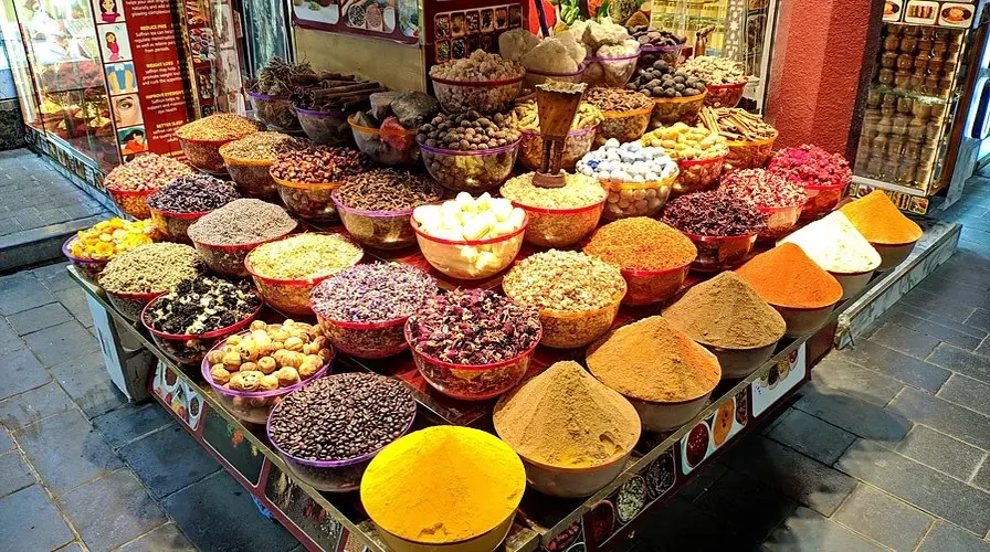 10. Visit Dubai Gold Souk and Spice Souk