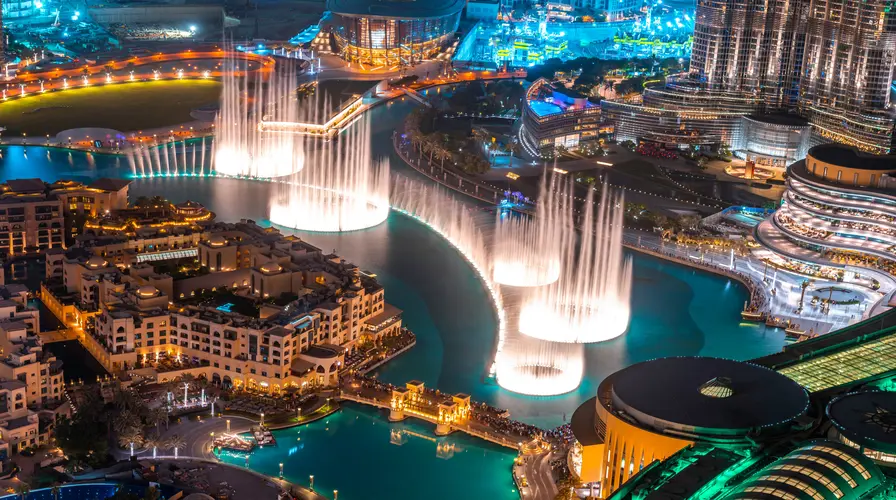 2. Witness the Spectacular Dubai Fountain Show